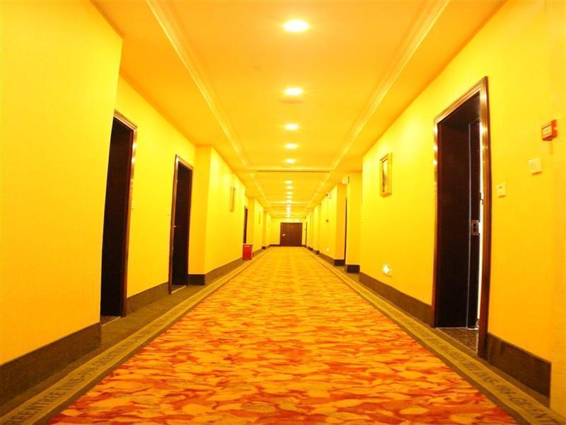 Greentree Inn Guangdong Shantou Gurao Gugui Road Business Hotel ภายนอก รูปภาพ